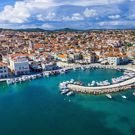 Apartamento Two-bedroom In Srima